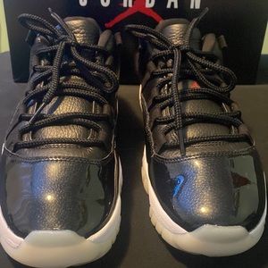 Air Jordan 11 Retro Low size 10.5